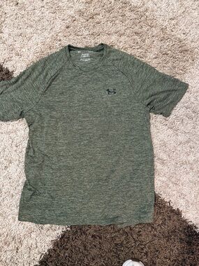 Under Armour Men's Olive Heather Performance Short Sleeve Tee